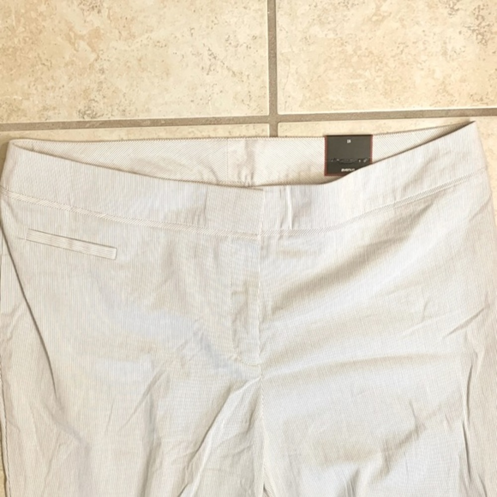 NWT Avenue Pull on Cropped Pant - Picture 3 of 7